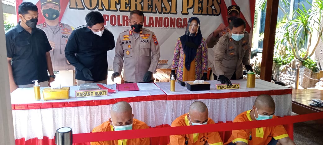 Polres Lamongan Bekuk Pelaku Penipuan Penjualan Migor Oplosan