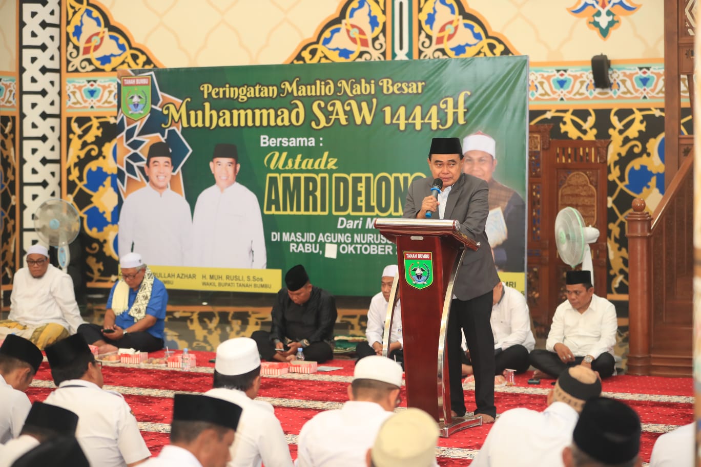 Datangkan Ustad Amri Dari Makassar, ASN Tanbu Peringati Maulid Nabi