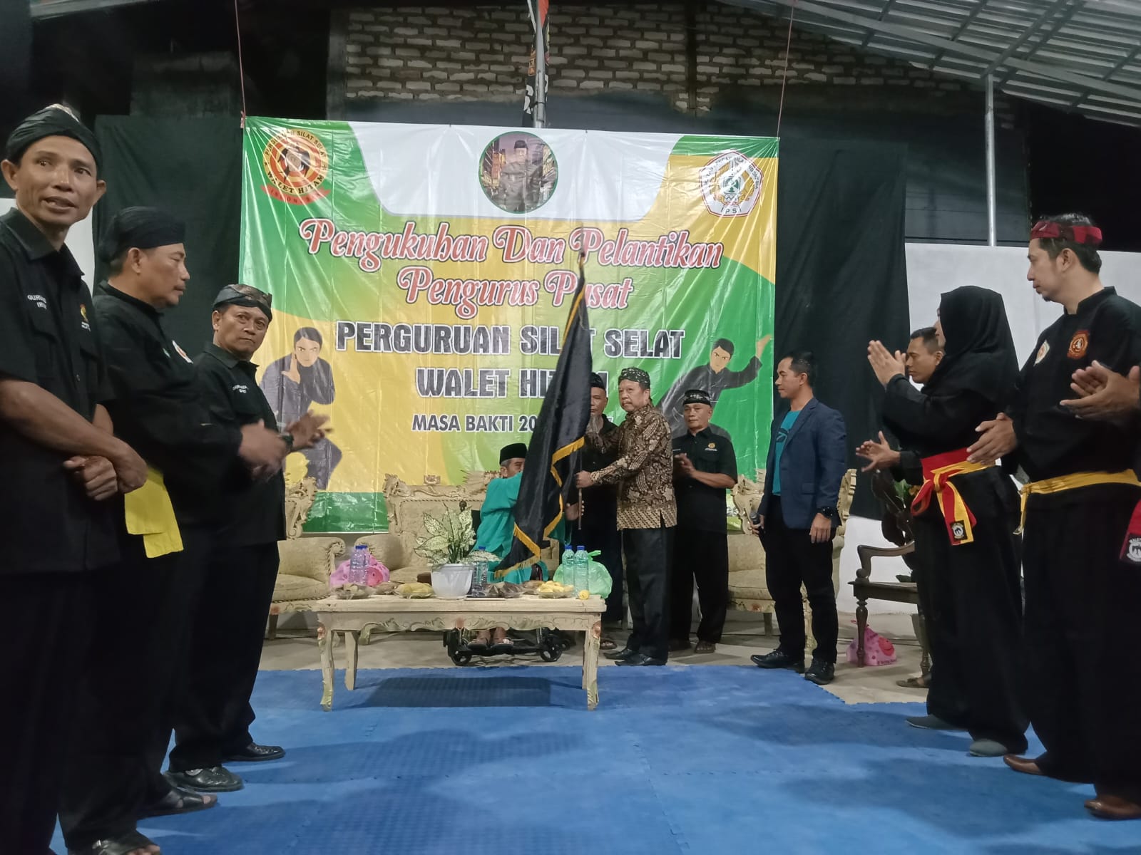 Guru Besar Perguruan Silat Selat Walet Hitam Lantik Pengurus Baru Masa Bakti 2023