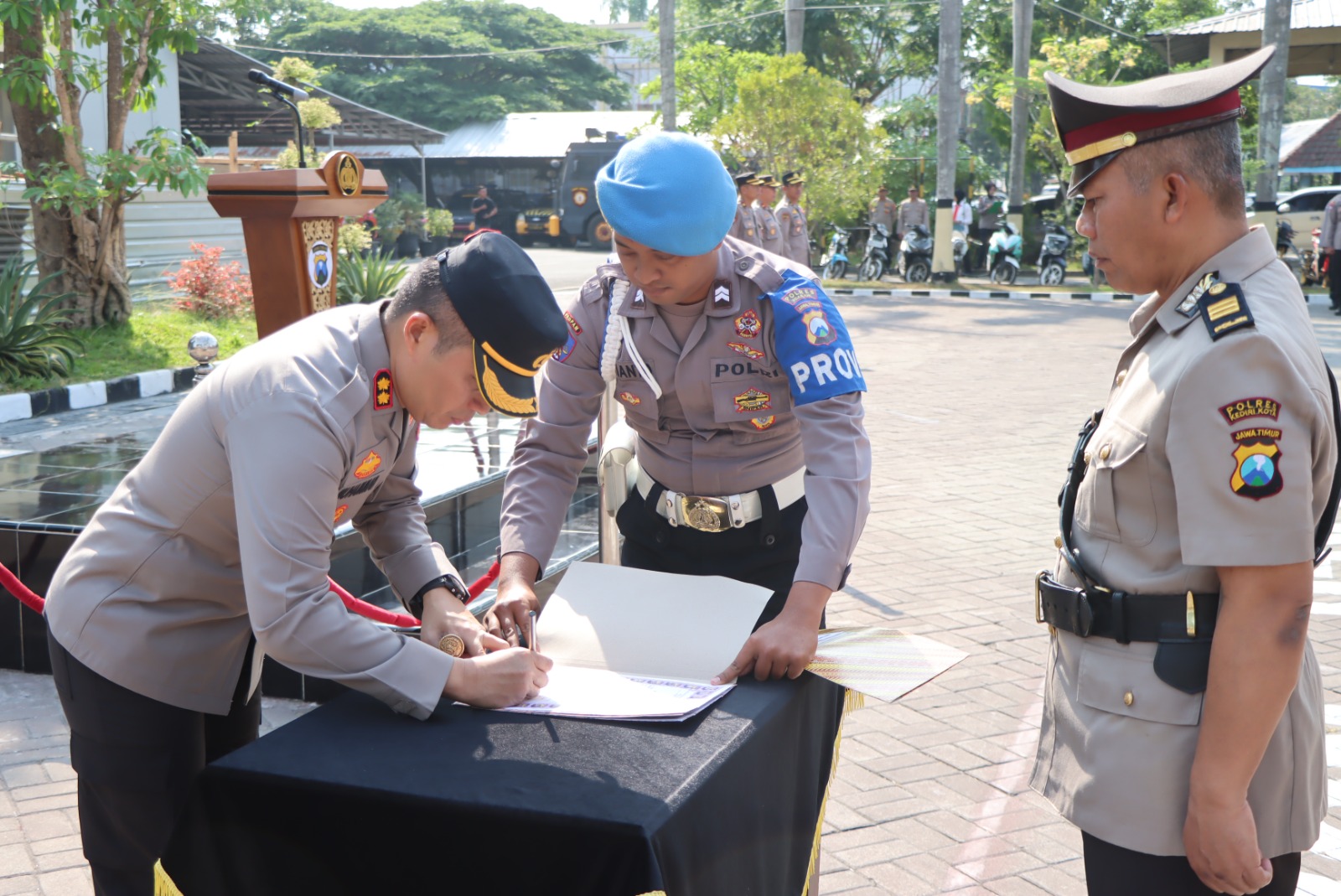 Kapolres Nganjuk Pimpin Sertijab Kabag Perencanaan & Kasat Samapta