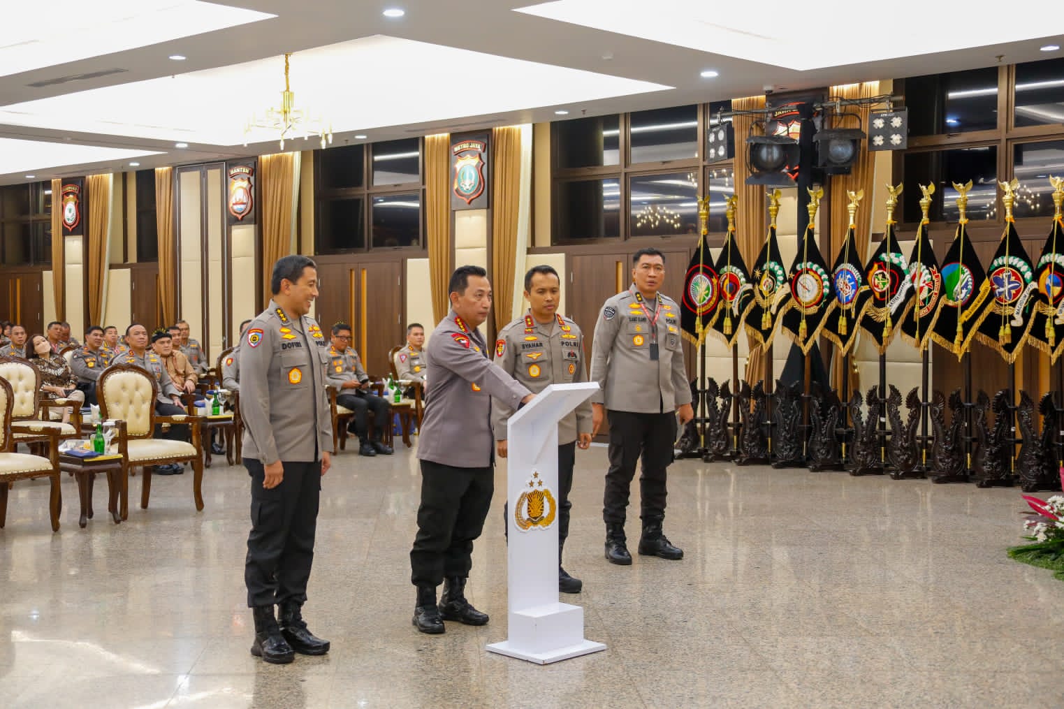 Kompolnas : Anggota Polri Tidak Boleh Berpolitik