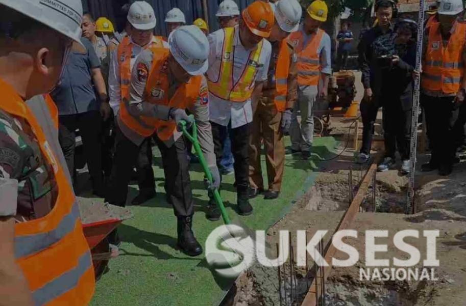 Kapolda Jatim Letakan Batu Pertama Pambangunan Gedung SPPG di Mojokerto