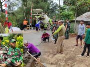 Satgas TMMD ke – 123 Kodim 0807 Tulungagung Bangun Rabat Jalan di Desa Nglurup Sendang