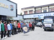 Polri Bersama BEM Joko Tingkir & Mahasiswa Cipayung Plus Gelar Baksos, Bagikan 300 Paket Sembako