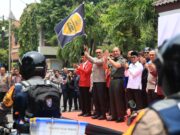 Sambut Ramadhan, Polda Jatim Bersama BEM Gelar Baksos