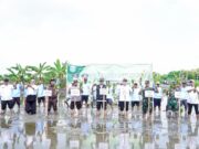 Bupati Yes Lakukan Tanam Padi MT II Untuk Wujudkan Target LTT