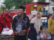 Pemdes Simo Bersama Kader PKK Berbagi Takjil