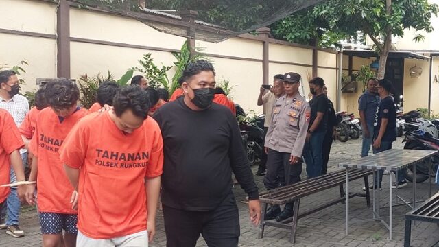 d64e50127ebcc6684c5cd48b63a9190e