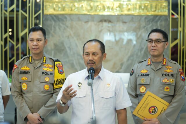 8f0dfc1ab23c2d17635612cba05c0945