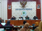 DPRD Trenggalek Soroti Penyertaan Modal Rp13 Miliar ke BPR Jwalita: Harus Ada Manfaat Nyata Suasana rapat dia aula gedung DPRD Trenggalek