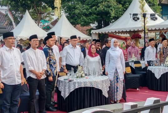 Romy Soekarno Menikmati Gala Senja Mustika Rasa Kali Pertama di Istana Gebang Kota Blitar