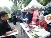 Warga Senang dapat Layanan Kesehatan Gratis dari Polda Jatim di CFD Hari Bhayangkara ke -79