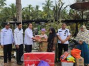 Pemkab Tanbu Salurkan Bansos Pada Warga Korban Kebakaran di Kusan Tengah