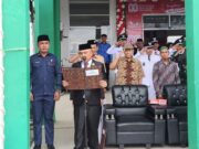 Ketua BK DPRD Tanah Bumbu Abdul Rahim Bacakan Teks Proklamasi di Upacara HUT RI ke-80