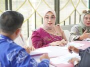 Juri Grand Final Duta Wisata 2025, Ketua Dekranasda Tanbu Dorong Duta Wisata Promosikan Kerajinan Unggulan Daerah