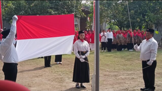 Screenshot_2025-08-17-09-32-01-251_com.google.android.apps.photos-edit