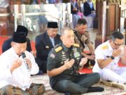 Pangdam V/Brawijaya dan Bupati Jombang Ziarah ke Makam Gus Dur dalam Rangka HUT ke-80 TNI