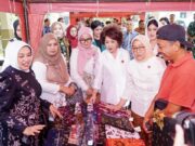 Tenun Ikat Parengan Jadi Objek Pelaksanaan PKW