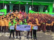 Aksi Kemanusiaan MI-RA-PAUD Jombang: Murid Hingga Wali Murid Bersatu Bantu Korban Banjir Bandang