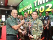 Kolaborasi Sukses! Bupati Tanah Bumbu Dianugerahi Penghargaan KSAD atas Dukungan TMMD, Dandim 1022 Raih Juara Nasional