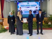 Serah Terima Jabatan SMAN 3 Jombang Penuh Haru, Kepala Sekolah Baru Janji Tingkatkan Mutu dan Prestasi