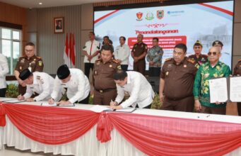 Bupati Andi Rudi Latif Teken MoU Implementasi Pidana Kerja Sosial, Tegaskan Dukungan Penguatan Tata Kelola Hukum