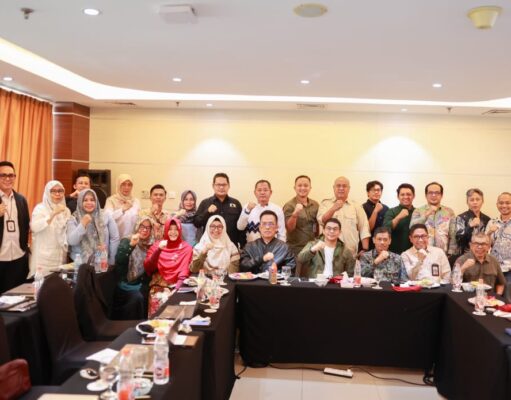 Bupati Andi Rudi Latif Dorong Penguatan Ekonomi Lokal Berbasis SDM