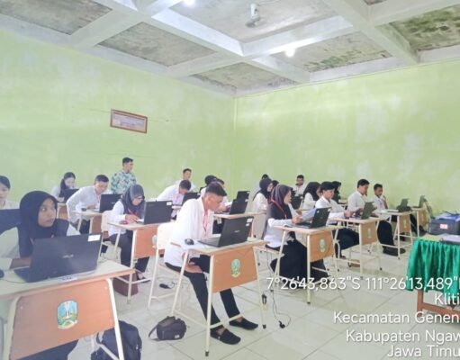 Zainal Dan Fahrizal Lolos Dengan Nilai Terbaik Seleksi Ujian Perangkat Desa Jenangan