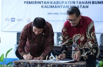 Perkuat Pembangunan Berbasis Riset, Bupati Andi Rudi Latif Teken Kerja Sama Strategis dengan Universitas Widya Gama Malang