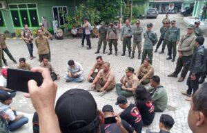 Gabungan LSM Kediri Raya Demo Besar Di Kantor Perhutani Kediri Desak Percepat Proses Perizinan Untuk KDMP