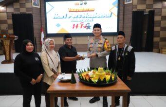 Ramadan Penuh Kebersamaan, Kapolres Magetan Bagi Takjil dan Buka Bersama Insan Media