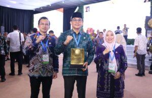 Tanah Bumbu Terima Predikat Sertifikat Menuju Kabupaten Bersih Tahun 2025 dari Kementerian Lingkungan Hidup