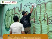 Satpol PP Tulungagung Bersama Kelurahan Kepatihan Tertibkan Reklame Ilegal, Wujudkan Kota yang Rapi dan Indah