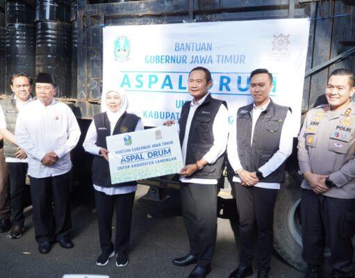 Sapa Bansos ke-9, Gubernur Khofifah Salurkan Rp. 7,2 Milyar di Lamongan