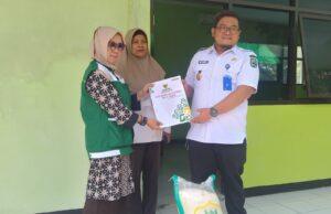 BAZNAS Magetan Salurkan 1,1 Ton Beras Zakat Fitrah untuk Masyarakat Kecamatan Karas