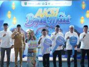 Bupati Andi Rudi Latif Anugerahkan Adipura Lokal, Salurkan Gerobak UMKM dan Sembako untuk Petugas Kebersihan