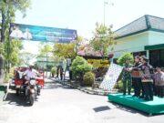 60 Unit Kendaraan Roda Tiga Kelengkapan KDKMP Didistribusikan pada 30 Desa di Lamongan