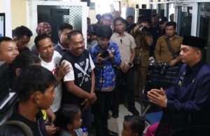 Bupati Andi Rudi Latif Siapkan Dapur Umum BerAKSI untuk Berbuka dan Sahur bagi 269 Penumpang Tertunda