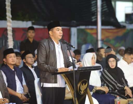 Semarak Idul Fitri, Bupati Andi Rudi Latif Lepas Festival Tanglong 2026