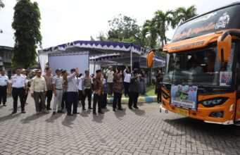 Peran Strategis Dishub Jombang, 6 Bus Angkutan Balik Gratis Antar Ratusan Pemudik ke Jakarta