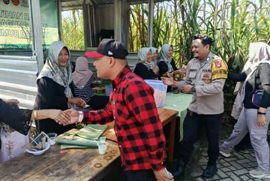 Gelar Kupatan, Masyarakat kelurahan kepatihan Menjaga Tradisi dan Melestarikan Budaya
