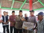 Pemkab Jombang Salurkan Bantuan Pangan Dua Bulan Sekaligus, Upaya Jaga Daya Beli dan Tekan Inflasi