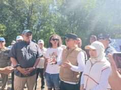 Bupati Tanah Bumbu Pimpin Penanaman 6.600 Mangrove, dikawasan Muara Pagatan ,Perkuat Benteng Pesisir dan Dorong Ekonomi Hijau