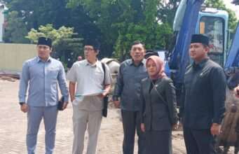 Dibongkar Total Tanpa Jejak Transparansi, Komisi C Bongkar Kejanggalan Proyek Trotoar Jombang.