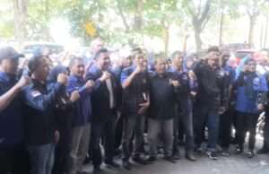 Buntut Pemberitaan Tempo, Ratusan Kader Nasdem Lamongan Gelar Aksi Solidaritas