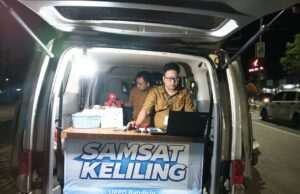 Samsat Keliling Hadir di Pasar Minggu Tanah Bumbu, Warga Senang