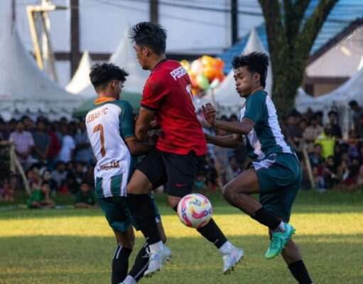 Dalam Rangka Hari Jadi Ke – 23 Tanah bumbu.Dramatis! Lebah FC Binaan H. Hasanuddin Singkirkan Juara Bertahan Berpemain Asing di Drama Penalti