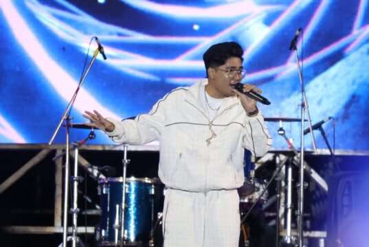 Hari Jadi ke-23 Kabupaten Tanah Bumbu, Fitri Carlina dan Syahriadi Hibur Masyarakat di Pesona Budaya Mappanre Ri Tasi’e 2026