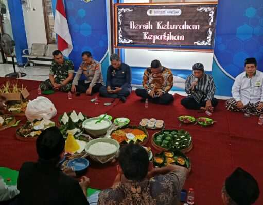 Rutin Digelar, Ini Makna dan Tujuan Bersih Kelurahan Kepatihan Tulungagung
