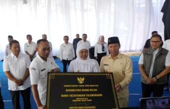 Plt Bupati Tulungagung Dampingi Gubernur Jatim Resmikan Revitalisasi Pendidikan dan Program SIKAP di SMKN 1 Tulungagung
